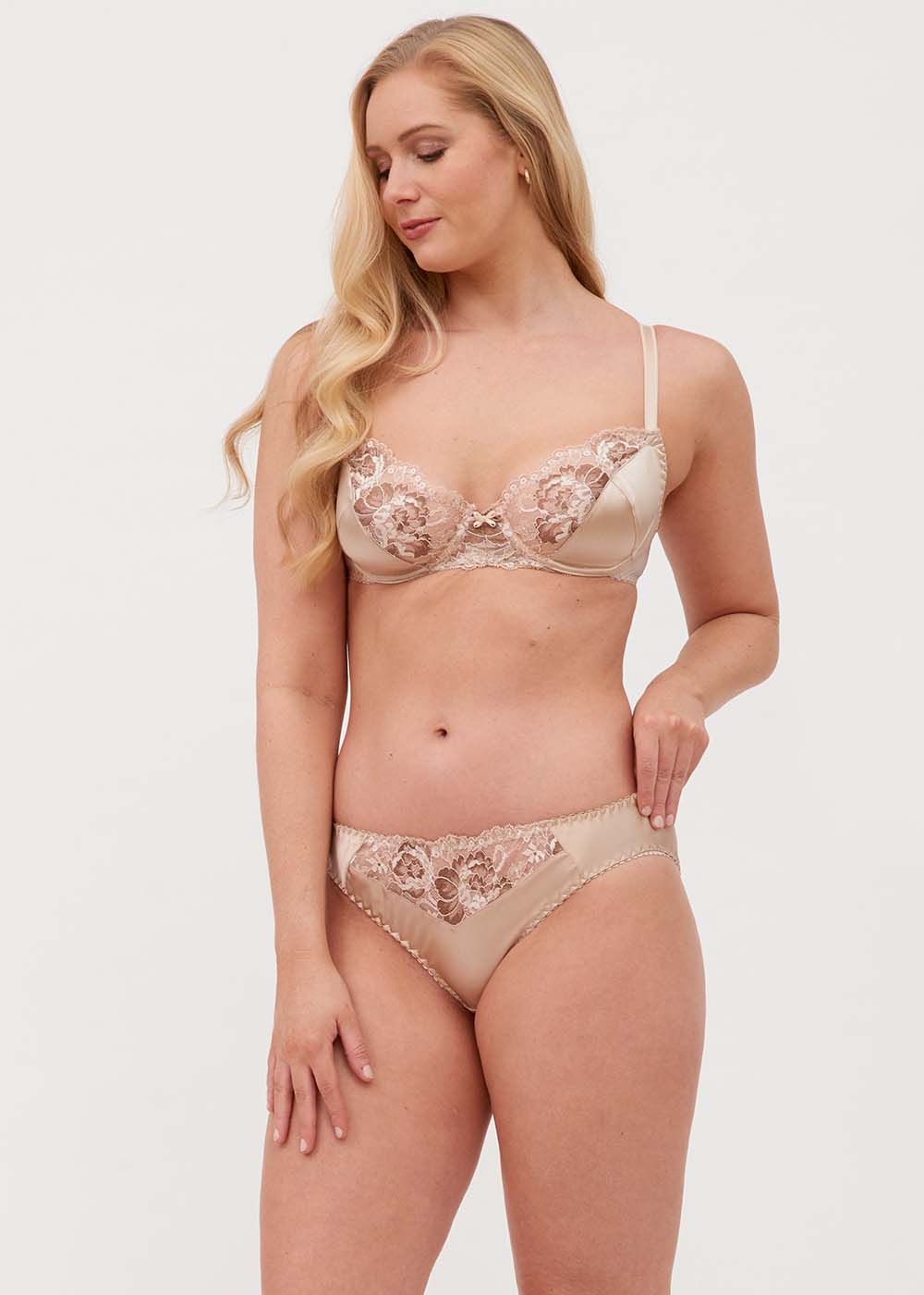 Oyster silk bra & briefs